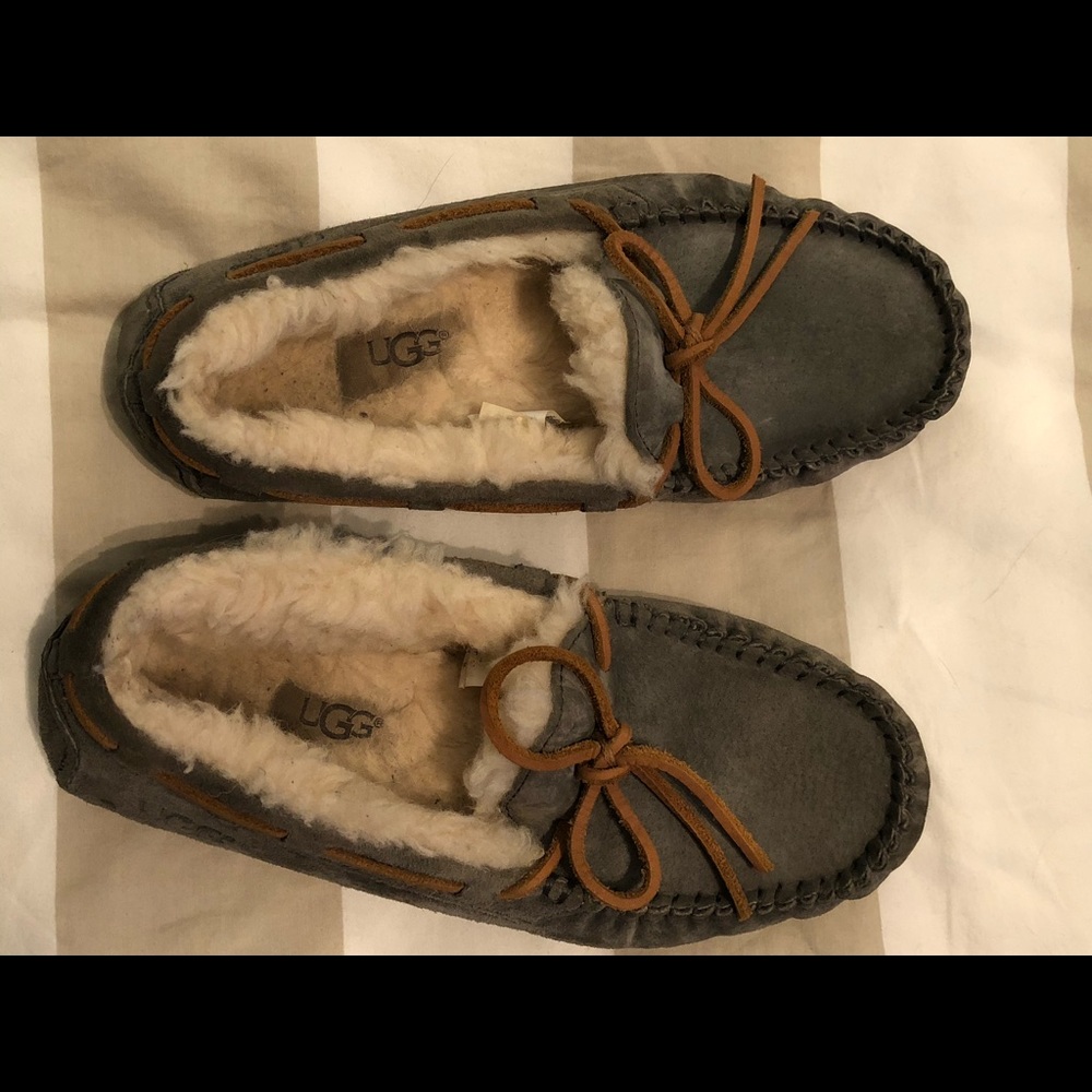 Ugg slippers in great condition. US size 5